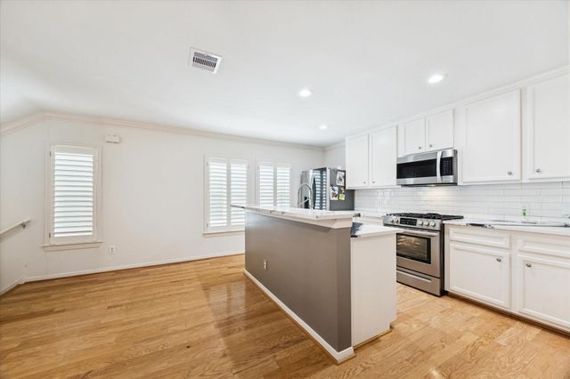 1259 W 17th Street, Houston, TX 77008