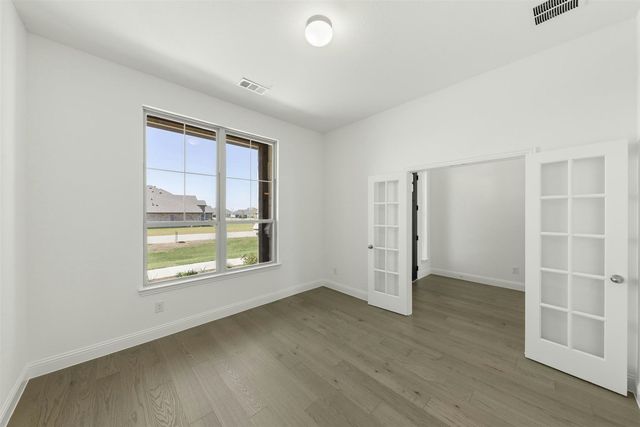 313 Hollingsworth Lane, Glenn Heights, TX 75154