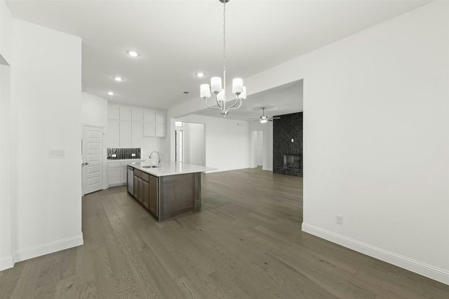 313 Hollingsworth Lane, Glenn Heights, TX 75154