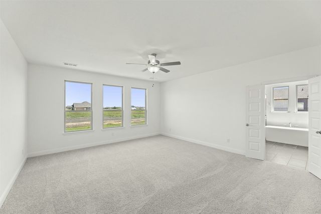 313 Hollingsworth Lane, Glenn Heights, TX 75154