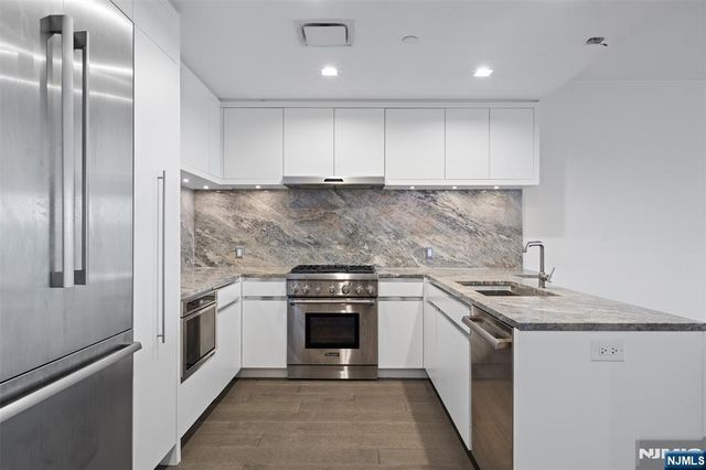 320 Adolphus Avenue 812, Cliffside Park, NJ 07010