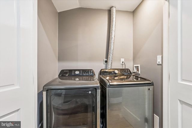 1726 GAINESVILLE ST SE, Washington, DC 20020