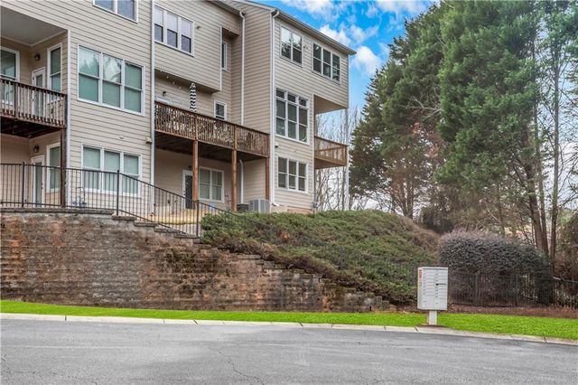 1206 Comet View SE Trail, Smyrna, GA 30082