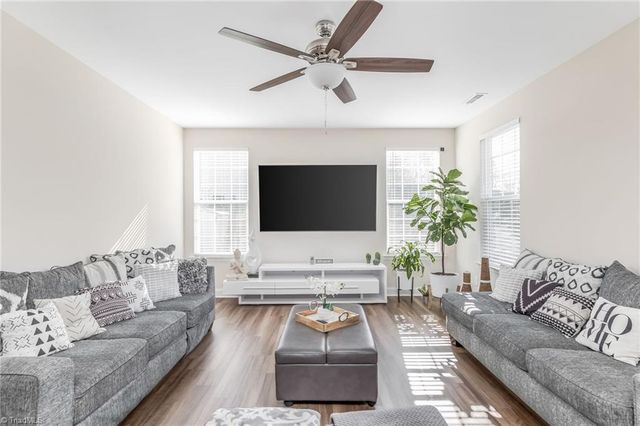 128 S Honey Locust Drive, Thomasville, NC 27360