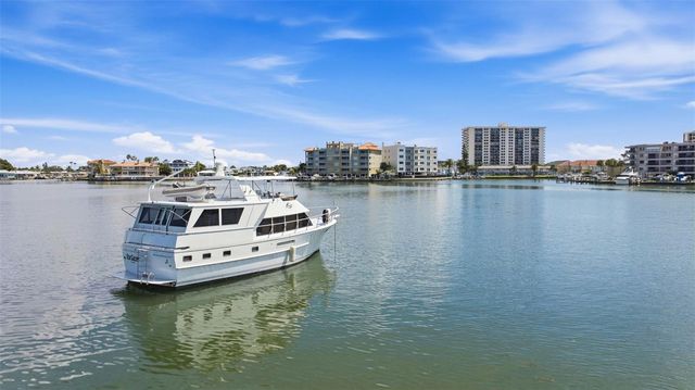400 ISLAND WAY 701, Clearwater Beach, FL 33767