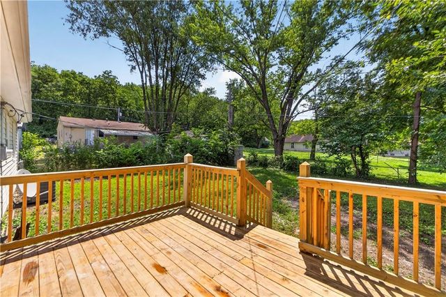 103 Berton Road, Excelsior Springs, MO 64024
