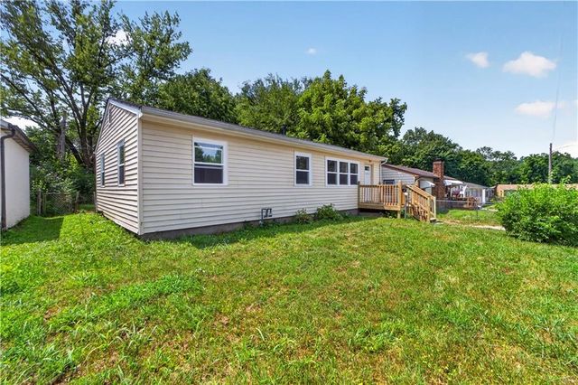 103 Berton Road, Excelsior Springs, MO 64024
