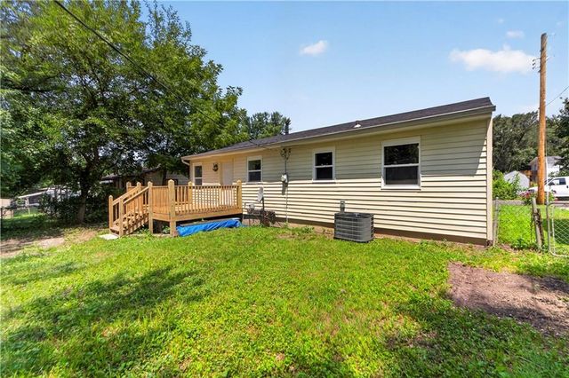103 Berton Road, Excelsior Springs, MO 64024