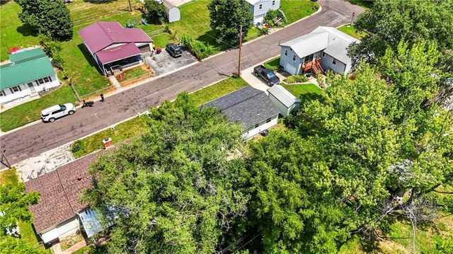 103 Berton Road, Excelsior Springs, MO 64024