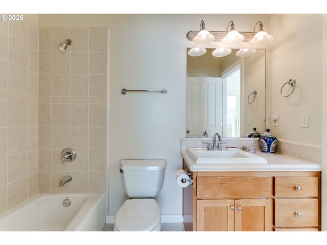 502 Covey Ln, Eugene, OR 97401