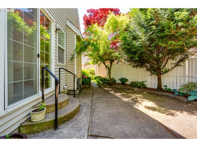 502 Covey Ln, Eugene, OR 97401