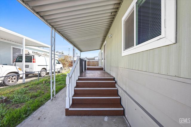 6601 Eucalyptus Drive 352, Bakersfield, CA 93306