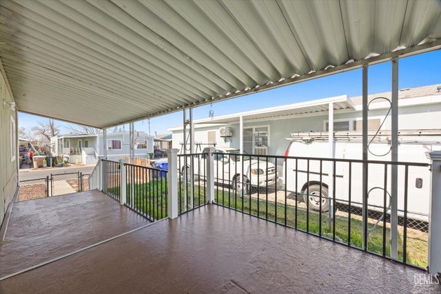 6601 Eucalyptus Drive 352, Bakersfield, CA 93306