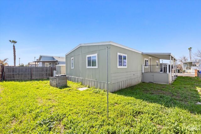 6601 Eucalyptus Drive 352, Bakersfield, CA 93306