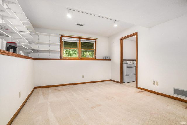 51540 Bridgewater Court, South Bend, IN 46637