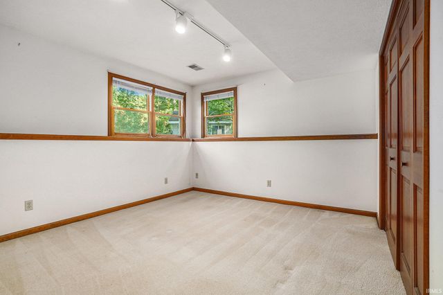 51540 Bridgewater Court, South Bend, IN 46637