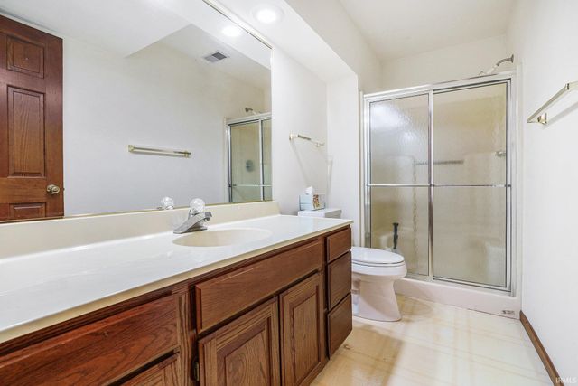 51540 Bridgewater Court, South Bend, IN 46637