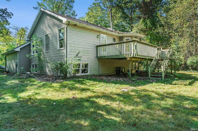 51540 Bridgewater Court, South Bend, IN 46637