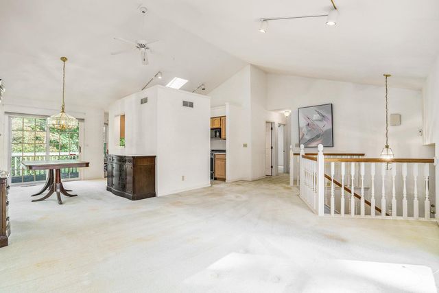 51540 Bridgewater Court, South Bend, IN 46637