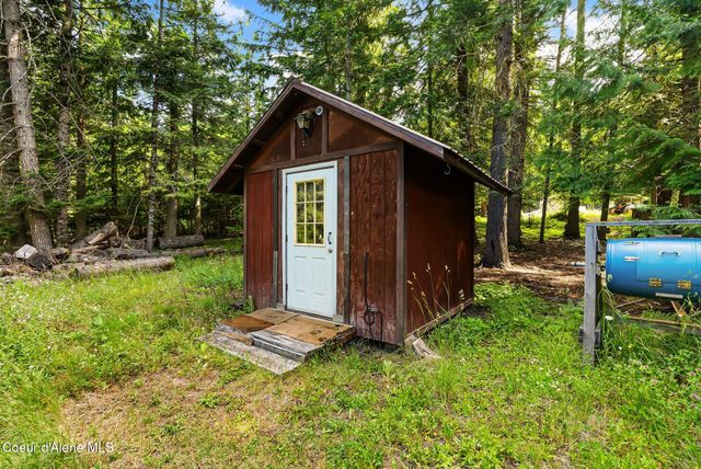 428 Bottle Brand Rd, Hope, ID 83836