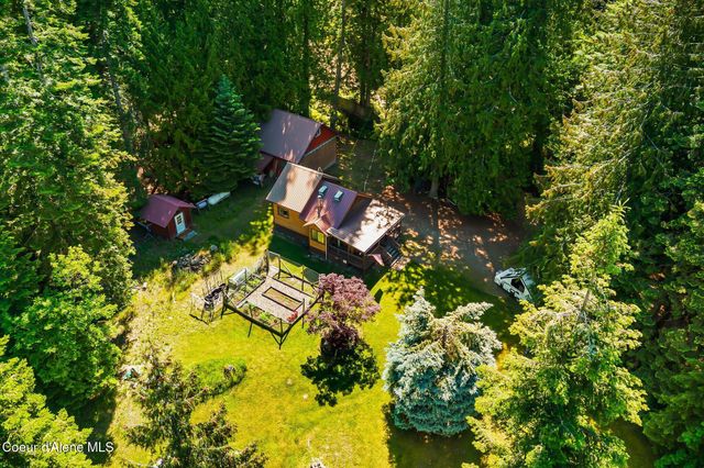 428 Bottle Brand Rd, Hope, ID 83836