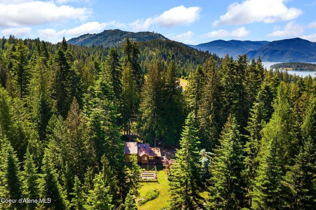 428 Bottle Brand Rd, Hope, ID 83836