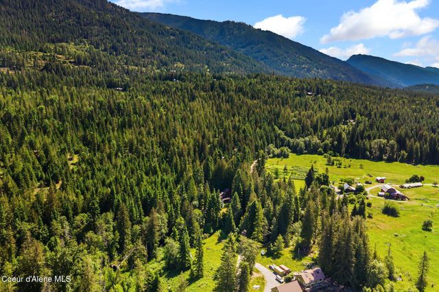 428 Bottle Brand Rd, Hope, ID 83836