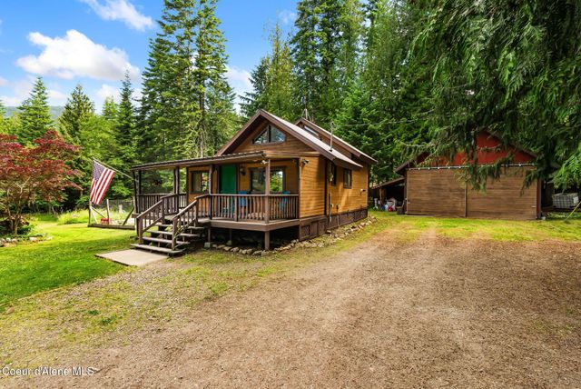 428 Bottle Brand Rd, Hope, ID 83836