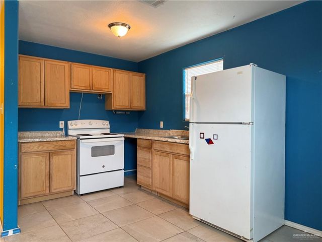 307 S Hawaii Street, Alton, TX 78573
