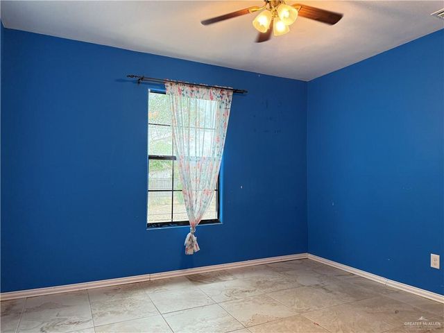 307 S Hawaii Street, Alton, TX 78573