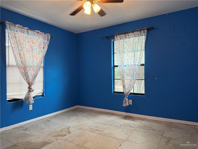 307 S Hawaii Street, Alton, TX 78573