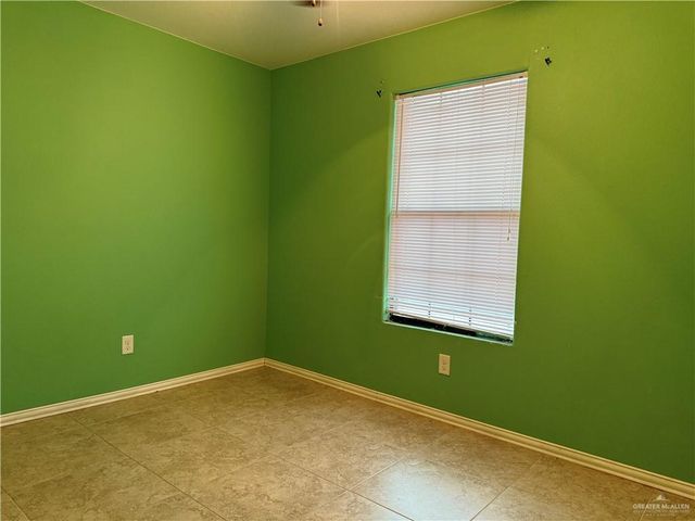 307 S Hawaii Street, Alton, TX 78573