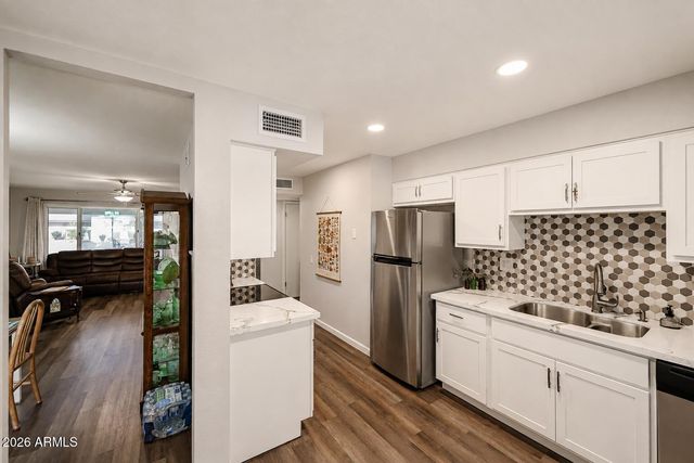 18621 N 104TH Drive, Sun City, AZ 85373
