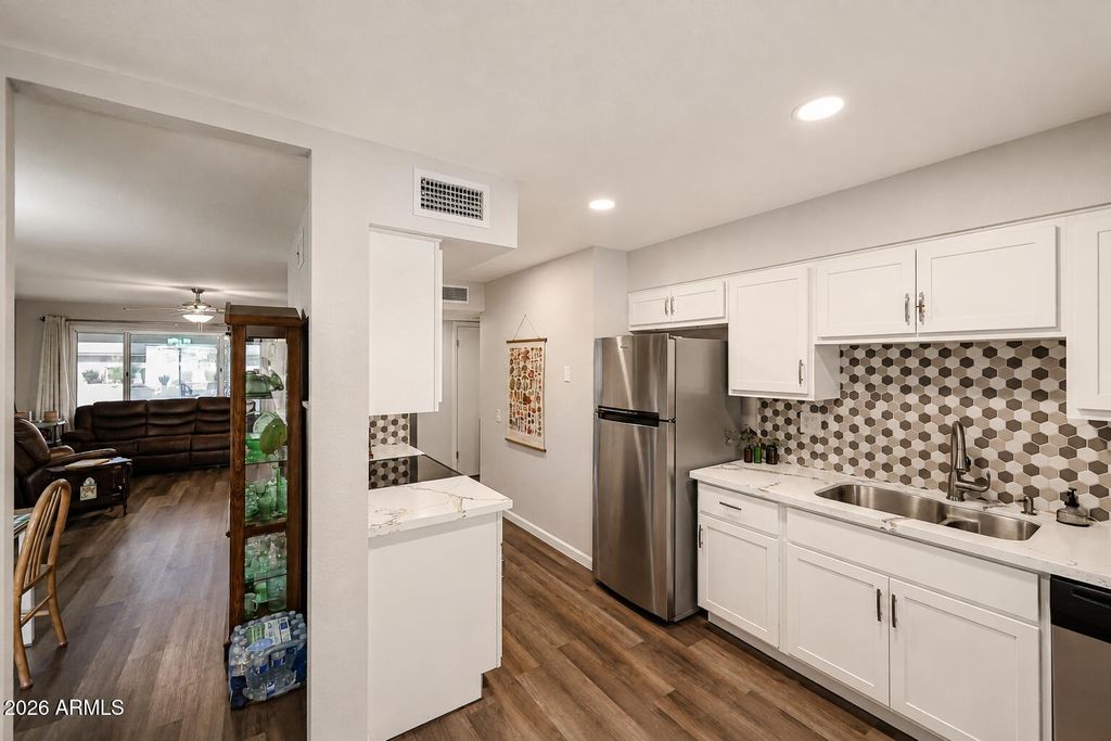 18621 N 104TH Drive, Sun City, AZ 85373 — photo 2