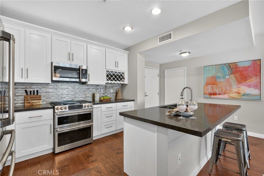 111 S De Lacey 306, Pasadena, CA 91105 — photo 5