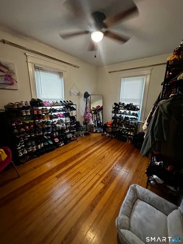 27 East 9th Street 2, Derby, CT 06418