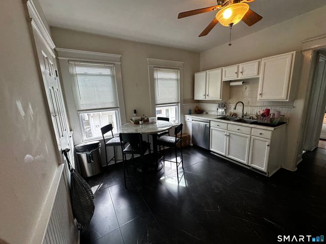 27 East 9th Street 2, Derby, CT 06418