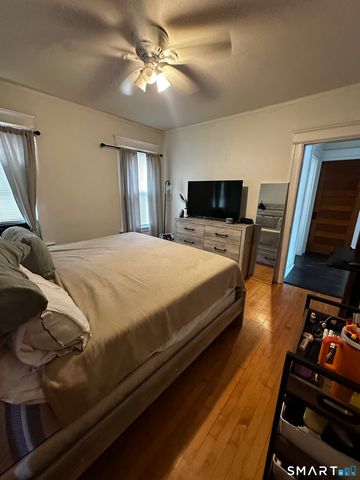27 East 9th Street 2, Derby, CT 06418