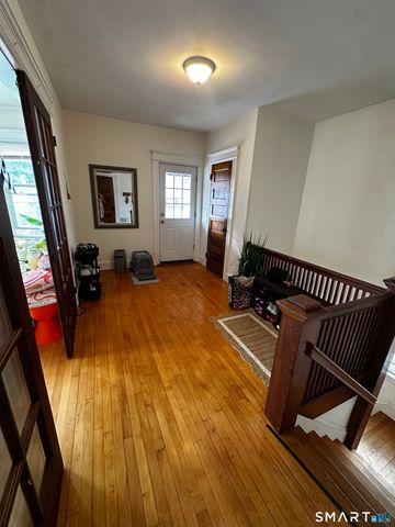 27 East 9th Street 2, Derby, CT 06418