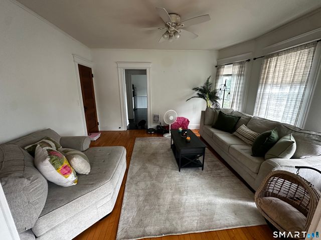 27 East 9th Street 2, Derby, CT 06418
