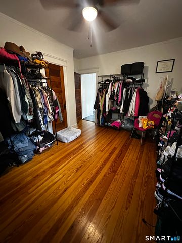 27 East 9th Street 2, Derby, CT 06418