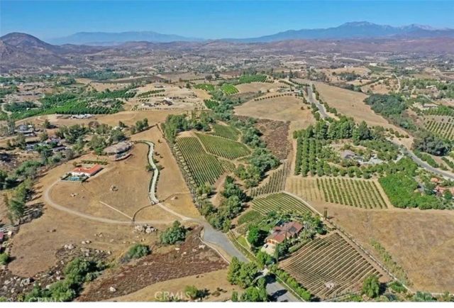 39850 Kapalua Way, Temecula, CA 92592