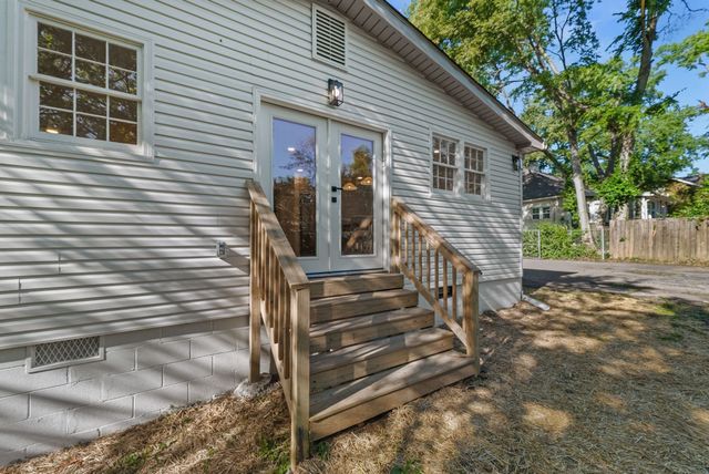 1107 Riverwood Dr, Nashville, TN 37216