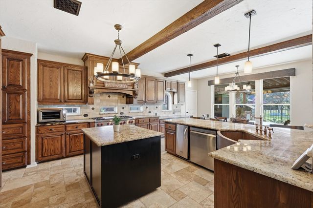 1110 Durango Circle, Shady Shores, TX 76208