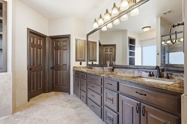 1110 Durango Circle, Shady Shores, TX 76208