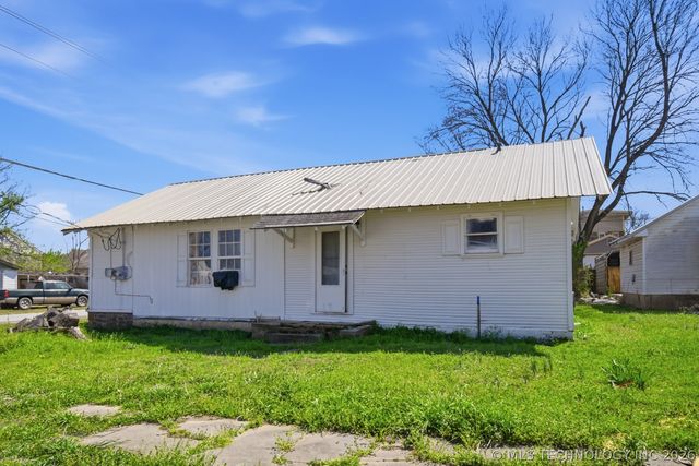 123 7th Street, Barnsdall, OK 74002