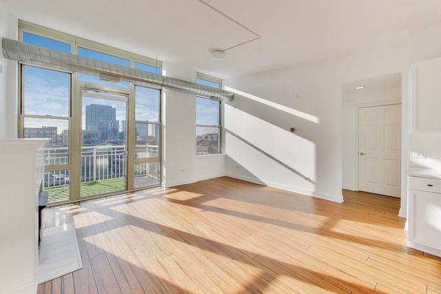 1001 W MADISON Street 704, Chicago, IL 60607