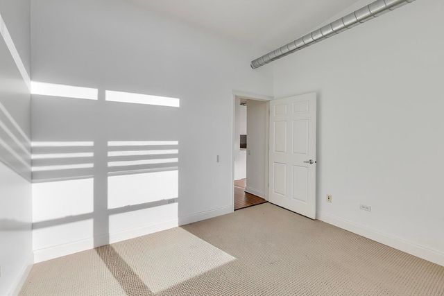 1001 W MADISON Street 704, Chicago, IL 60607