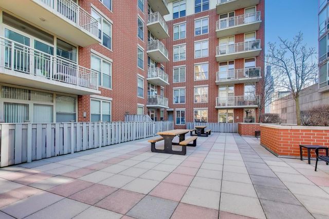 1001 W MADISON Street 704, Chicago, IL 60607