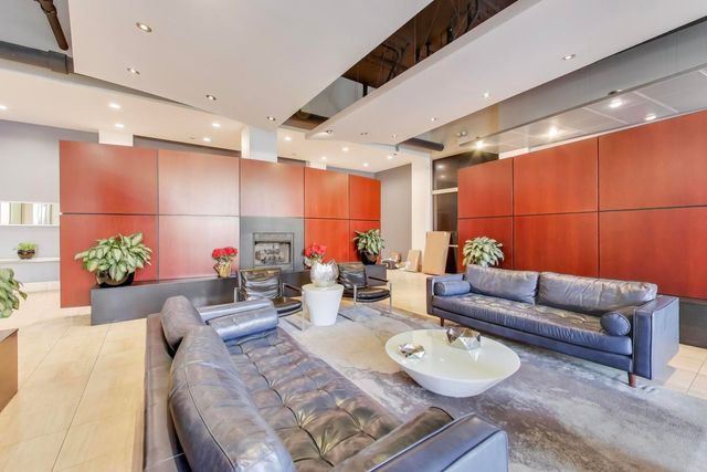 1001 W MADISON Street 704, Chicago, IL 60607